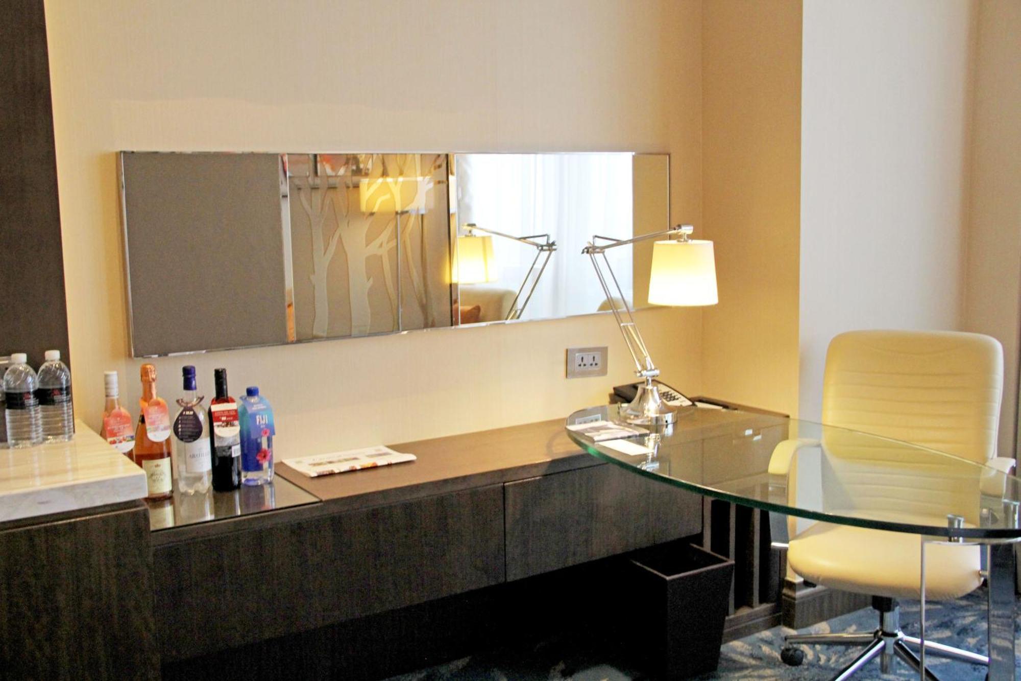 Shanghai Marriott Hotel Pudong East - Only A 30 Minute Drive From Disney Exterior foto
